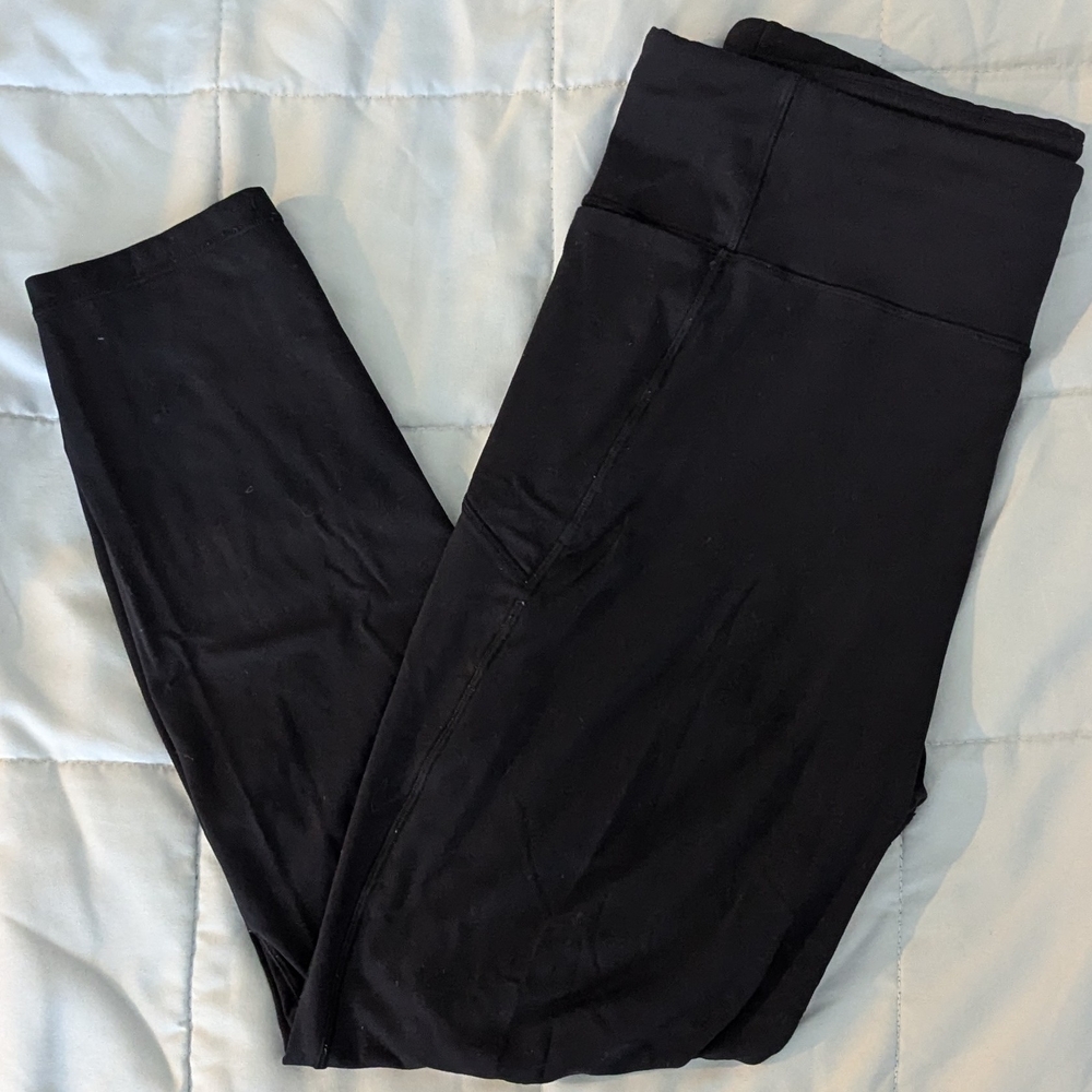 Lululemon Leggings w/ Side & Back Pockets